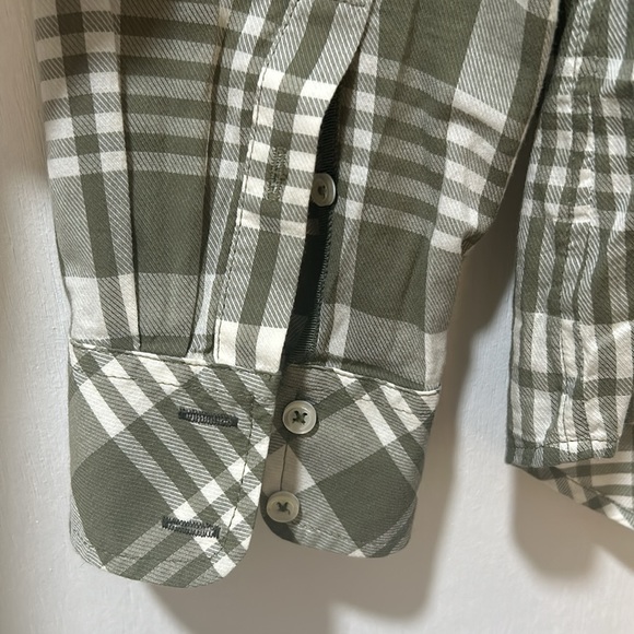 TALBOTS WOMENS BUTTOM UP SHIRT DARK GREEN LUMBERJACK LONG SLEEVES SIZE M - Picture 8 of 13